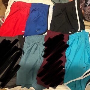 Nike shorts.    Size large.
